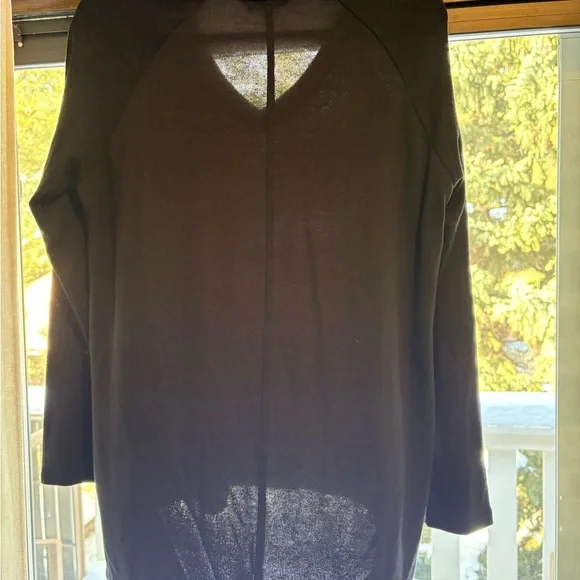 Banana Republic Charcoal Knit Top - Picture 4 of 4